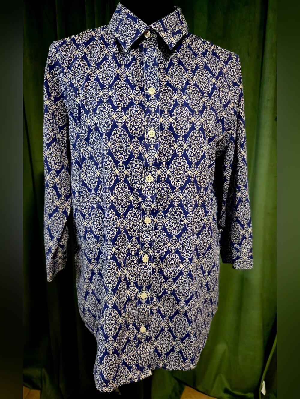 Chico's No-Iron Navy Ivory Ornate Print Button Down Tunic Shirt